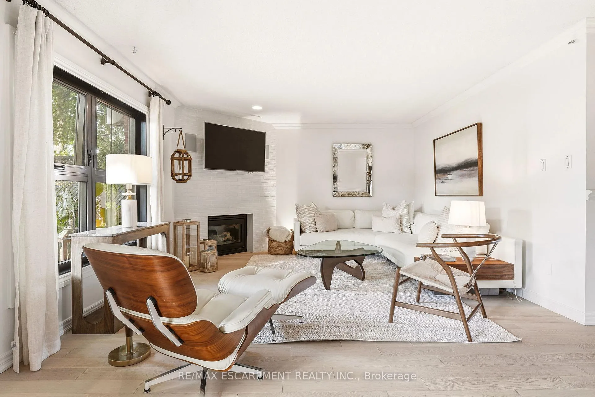Photo 11 of 329 Plains Road W, Burlington, Bayview — HOMEH