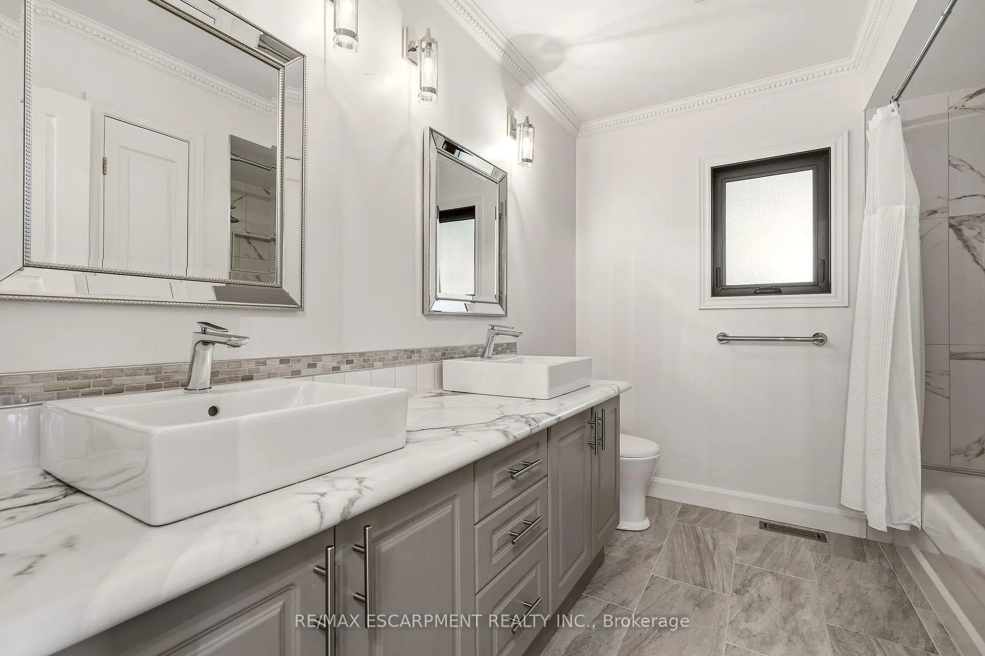 Photo 19 of 329 Plains Road W, Burlington, Bayview — HOMEH