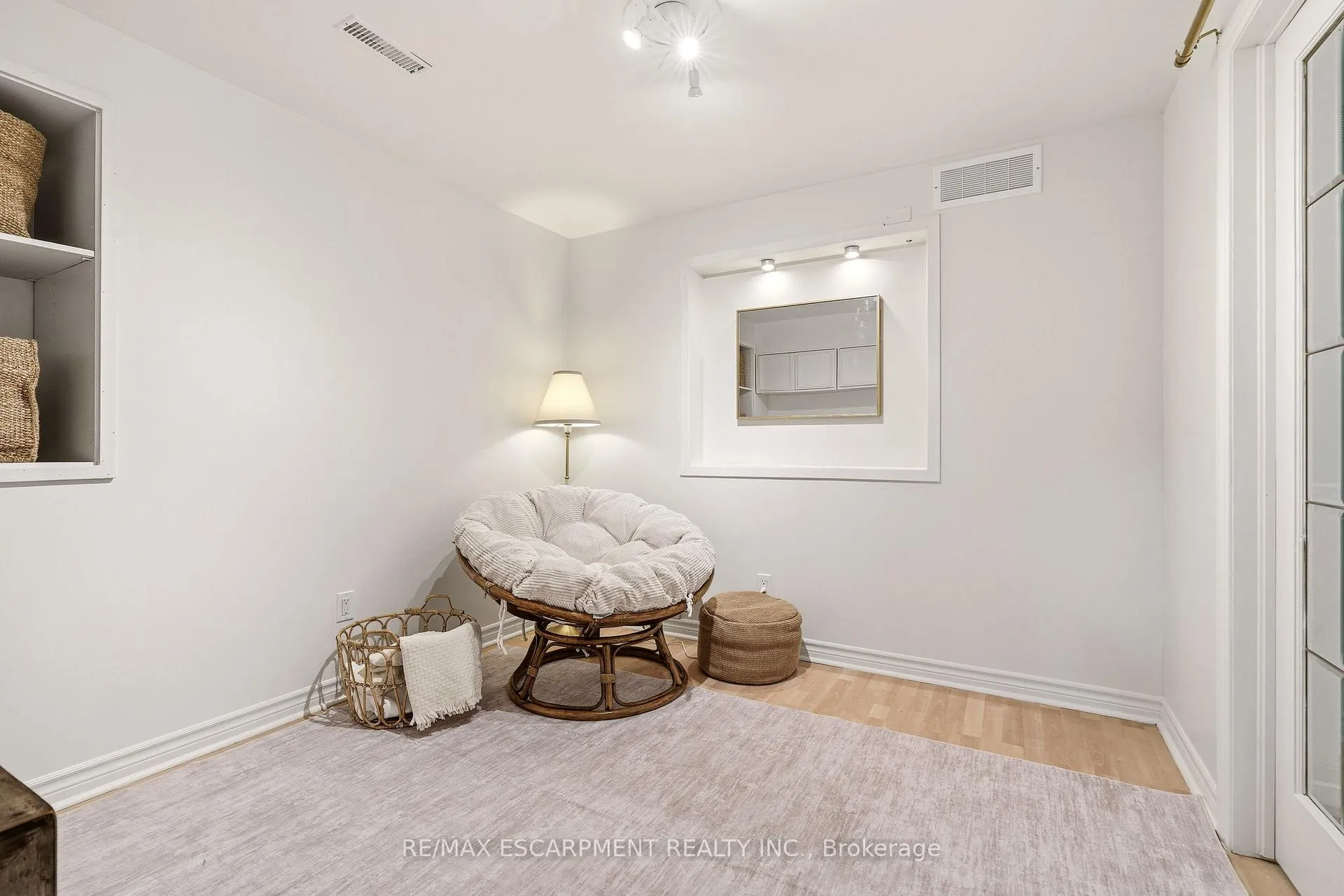 Photo 26 of 329 Plains Road W, Burlington, Bayview — HOMEH
