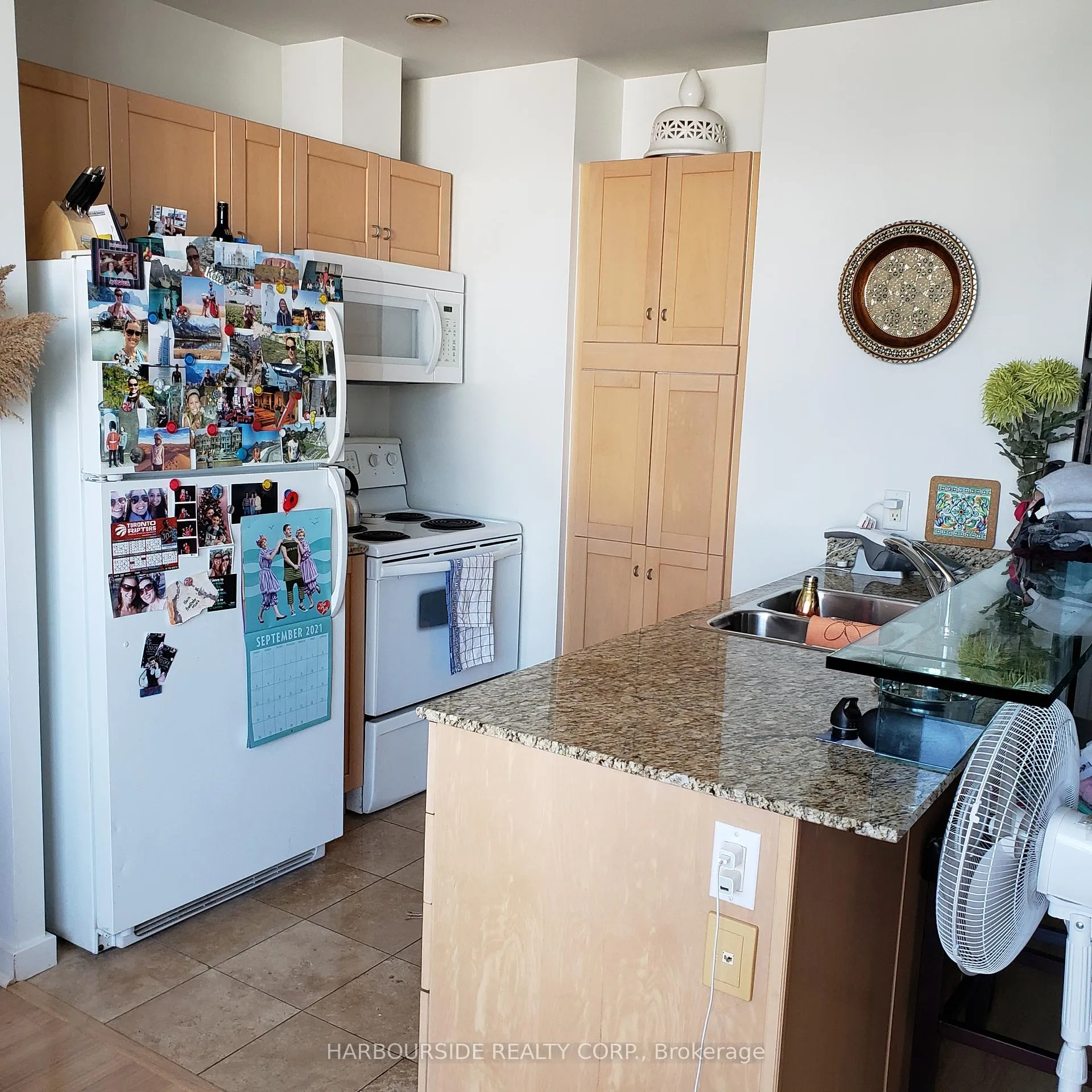Photo 2 of Unit 3113, 8 York Street, Toronto, Waterfront Communities — HOMEH