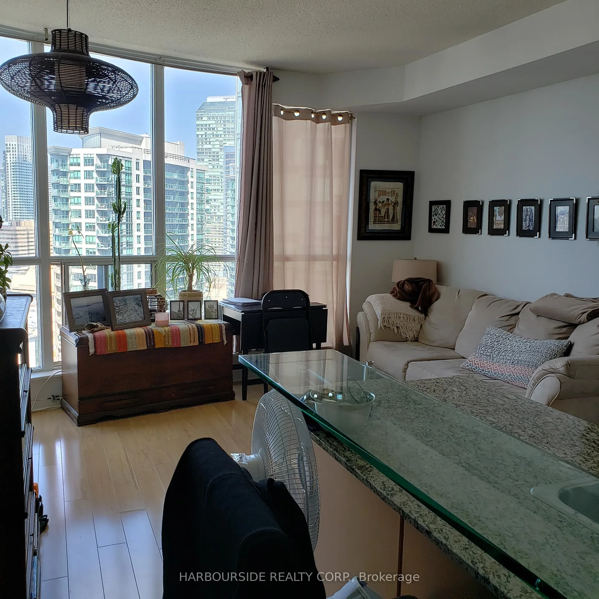 Photo 4 of Unit 3113, 8 York Street, Toronto, Waterfront Communities — HOMEH