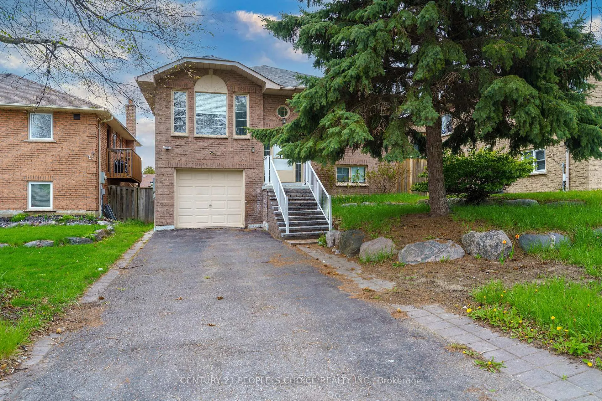 Photo 1 of 4 Hiscox Court, Whitby, Blue Grass Meadows — HOMEH