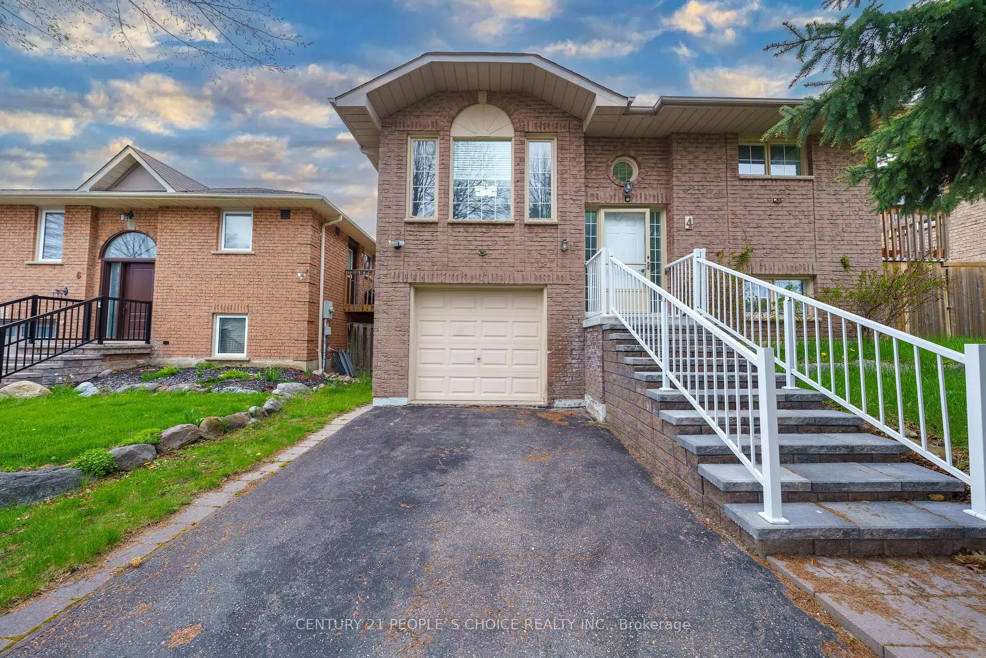 Photo 2 of 4 Hiscox Court, Whitby, Blue Grass Meadows — HOMEH