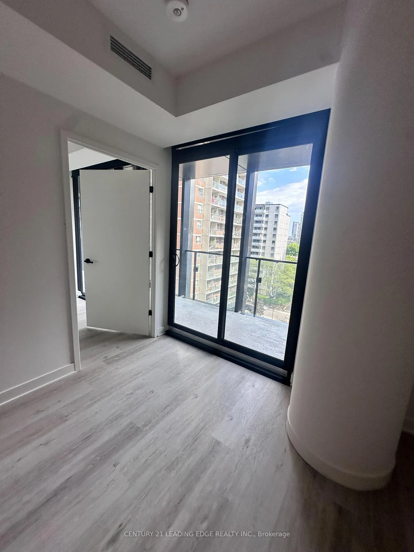 Photo 15 of Unit 807, 55 Charles Street E, Toronto, Church-Yonge Corridor — HOMEH