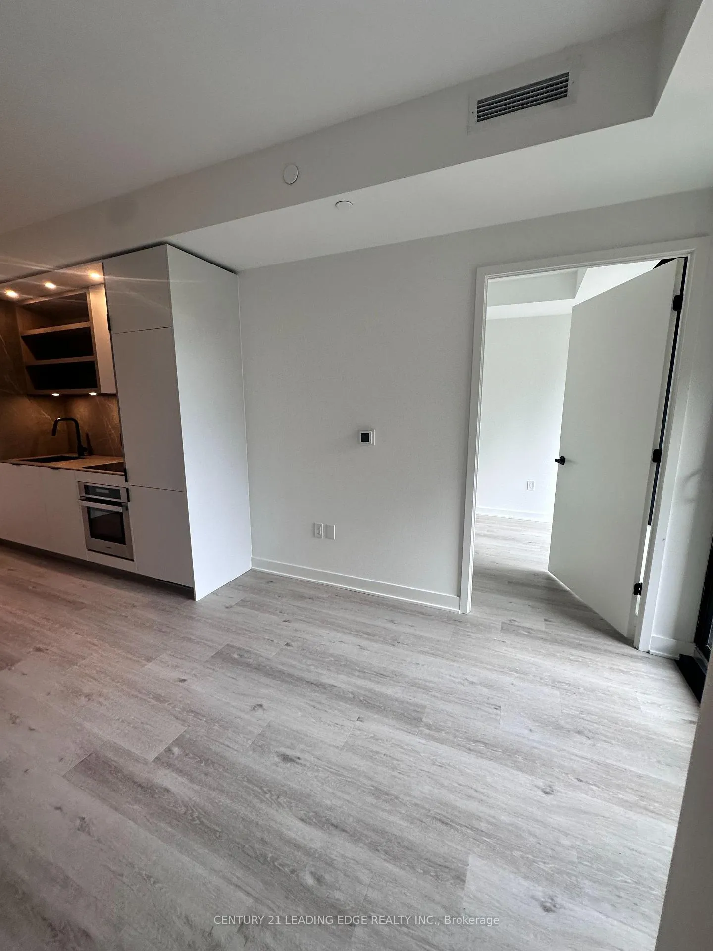 Photo 16 of Unit 807, 55 Charles Street E, Toronto, Church-Yonge Corridor — HOMEH