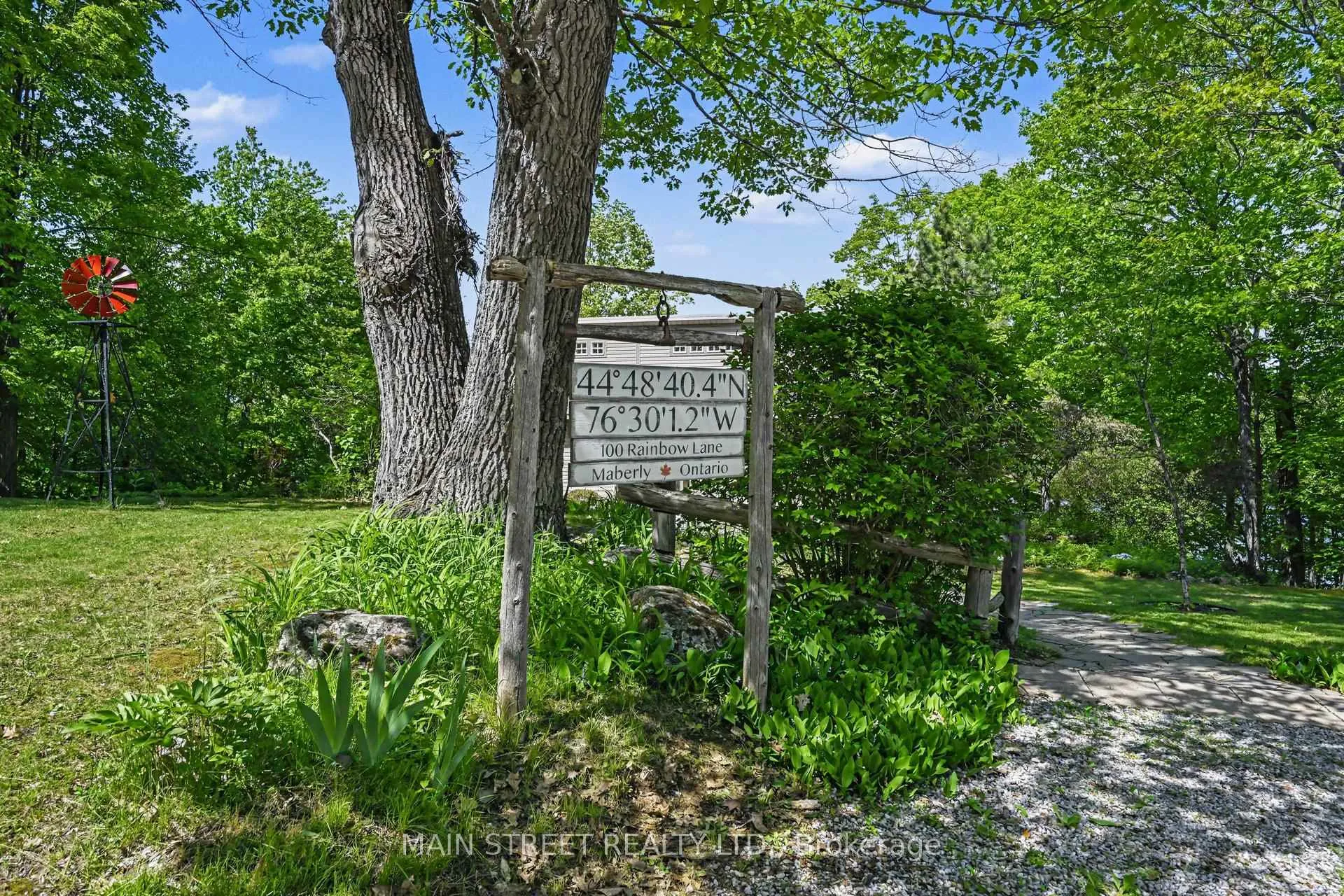 Photo 3 of 100 Rainbow Lane, Tay Valley, Bathurst/Burgess & Sherbrooke (South Sherbrooke) Twp — HOMEH