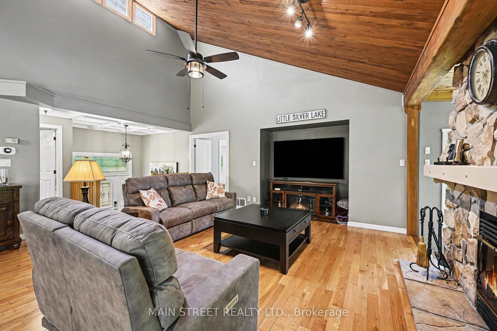 Photo 9 of 100 Rainbow Lane, Tay Valley, Bathurst/Burgess & Sherbrooke (South Sherbrooke) Twp — HOMEH