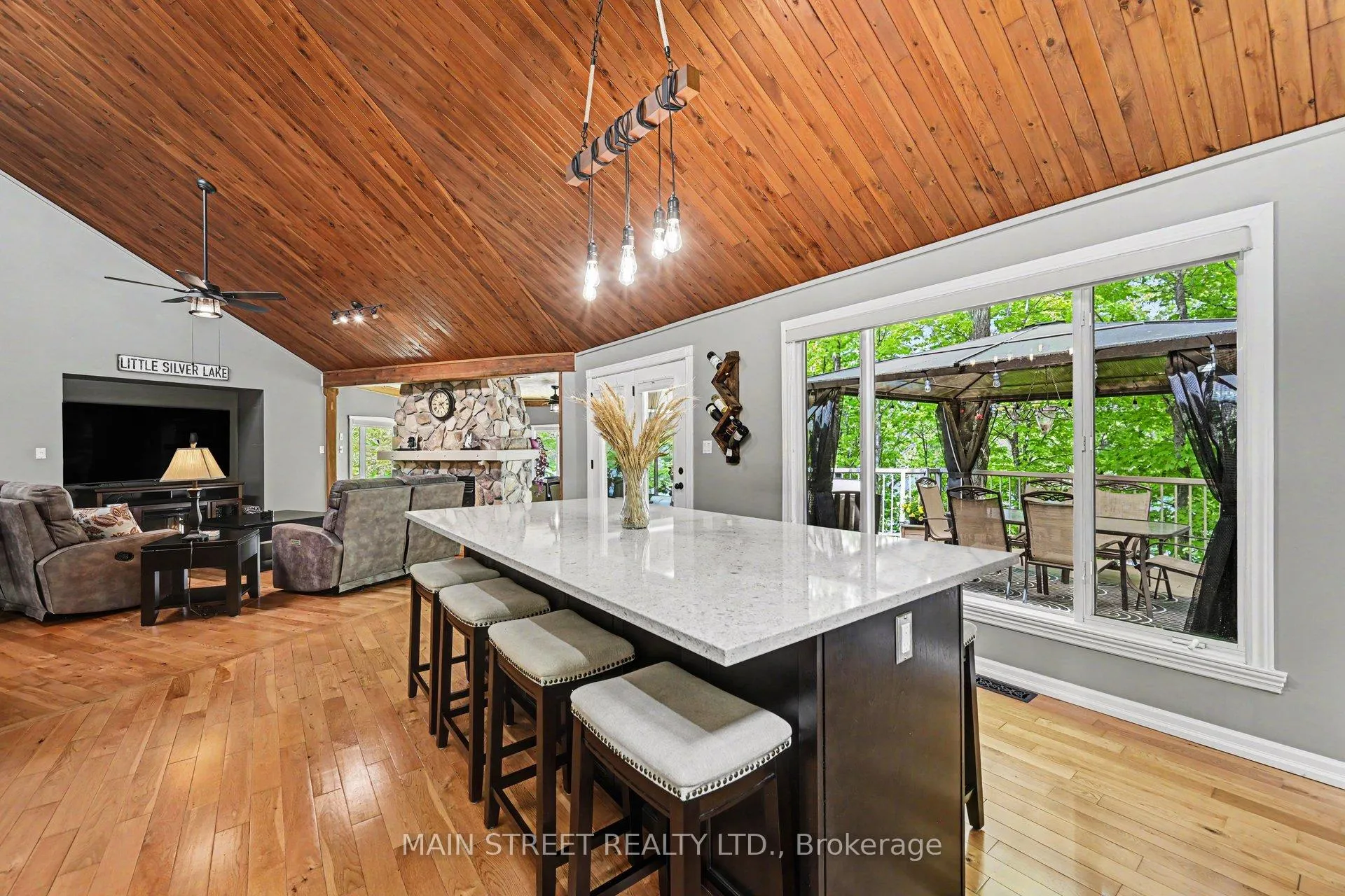 Photo 12 of 100 Rainbow Lane, Tay Valley, Bathurst/Burgess & Sherbrooke (South Sherbrooke) Twp — HOMEH