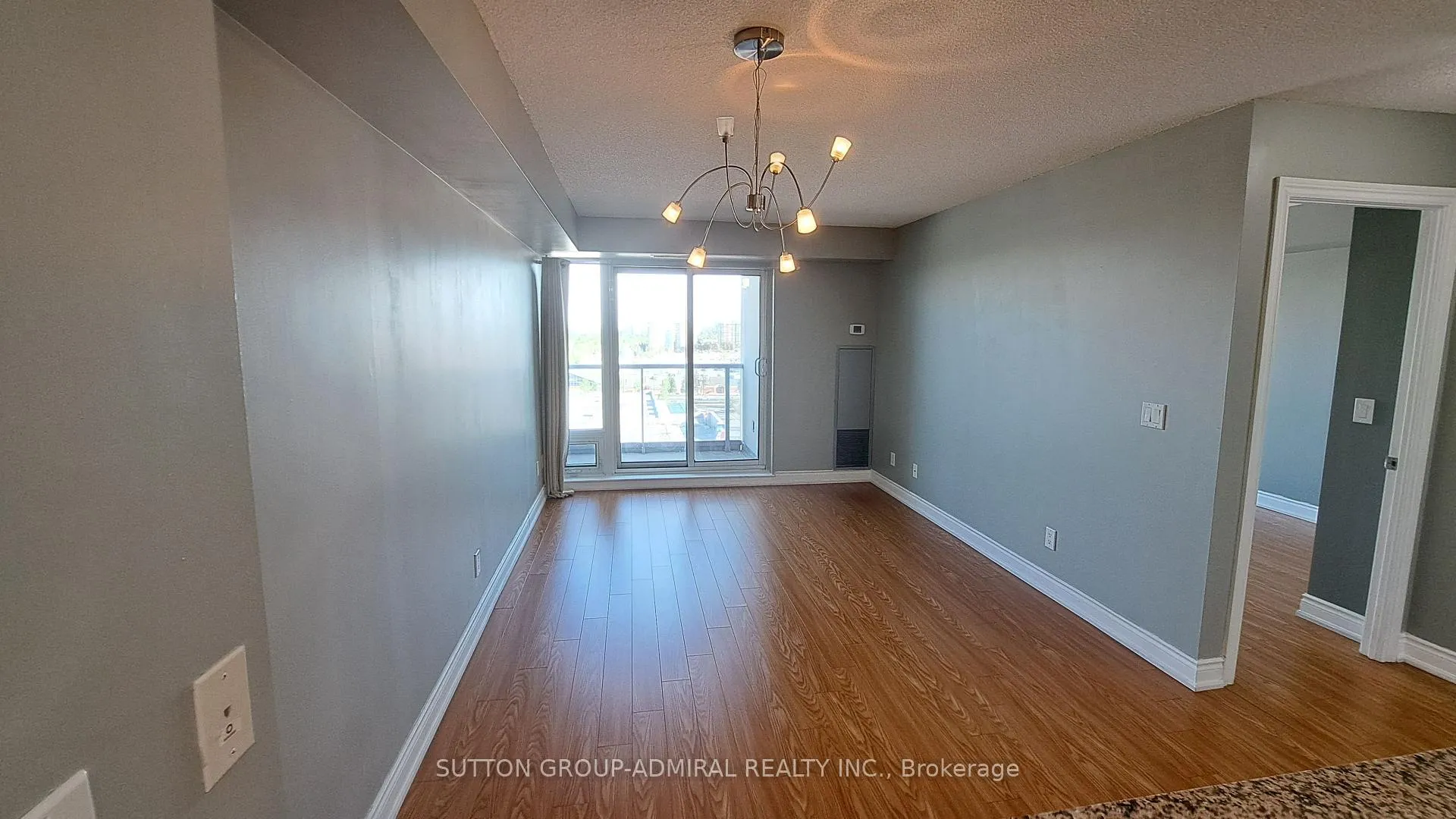 Photo 2 of Unit #1202, 7 North Park Road, Vaughan, Beverley Glen — HOMEH