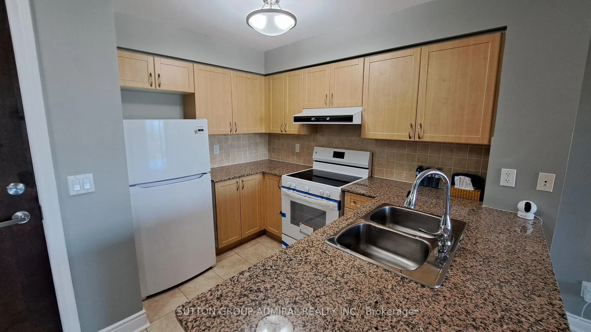 Photo 8 of Unit #1202, 7 North Park Road, Vaughan, Beverley Glen — HOMEH