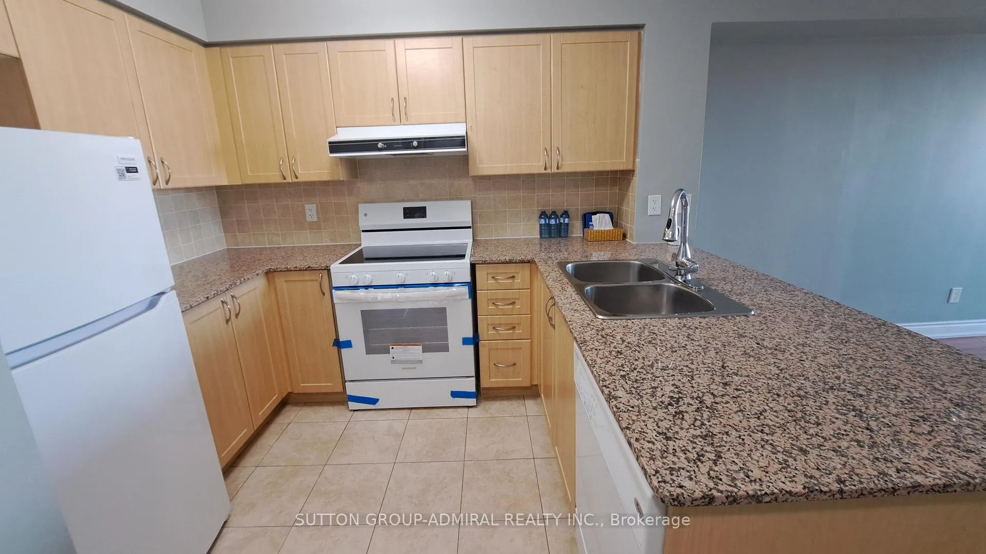 Photo 9 of Unit #1202, 7 North Park Road, Vaughan, Beverley Glen — HOMEH
