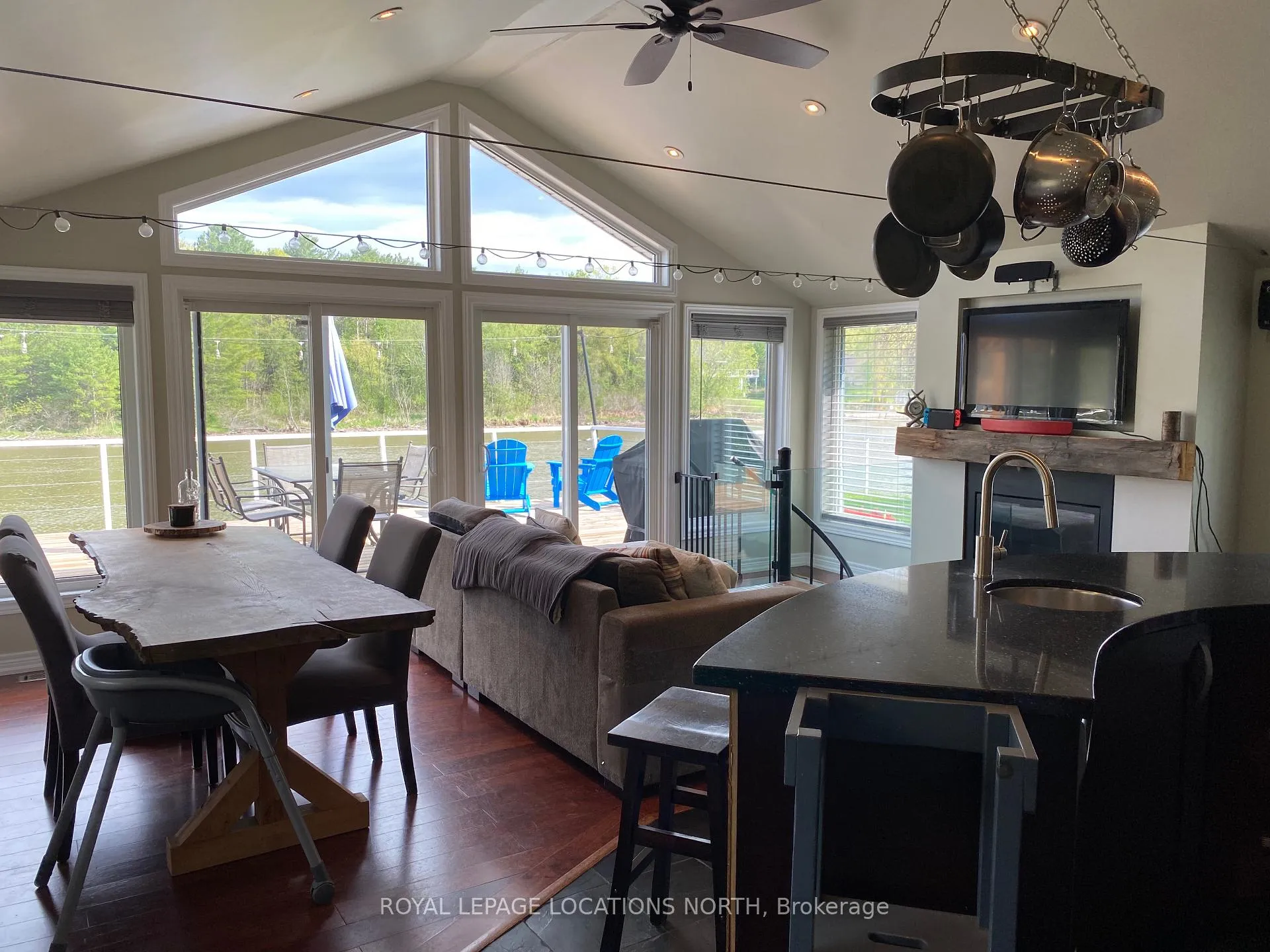 Photo 10 of 807 Mosley Street, Wasaga Beach — HOMEH