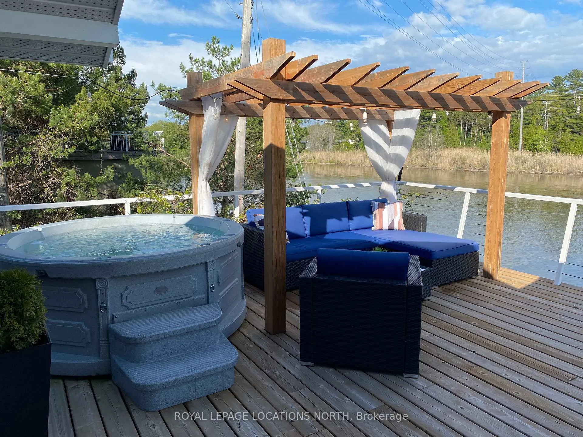 Photo 32 of 807 Mosley Street, Wasaga Beach — HOMEH