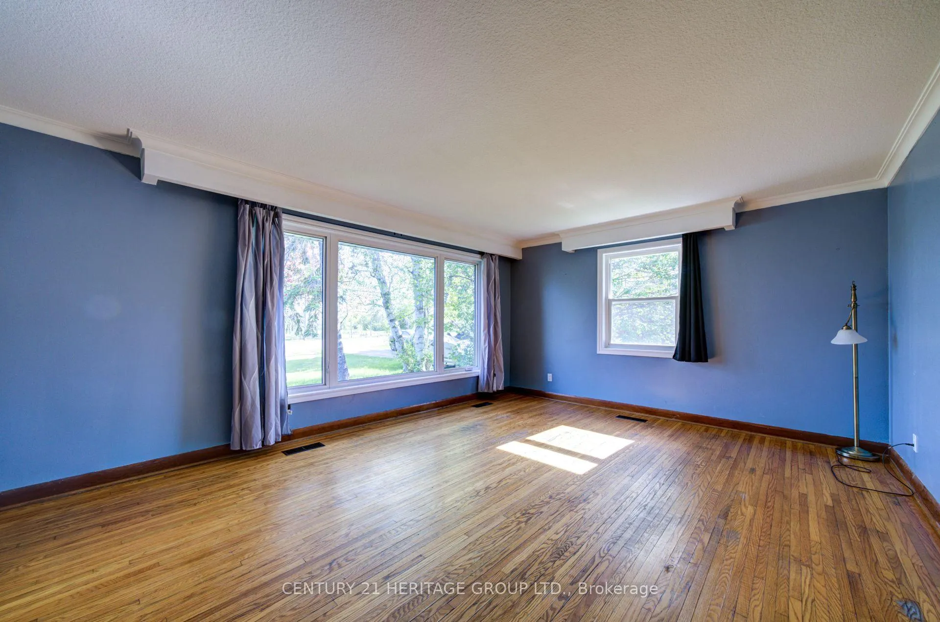 Photo 4 of 1654 Metro Road N, Georgina, Historic Lakeshore Communities — HOMEH