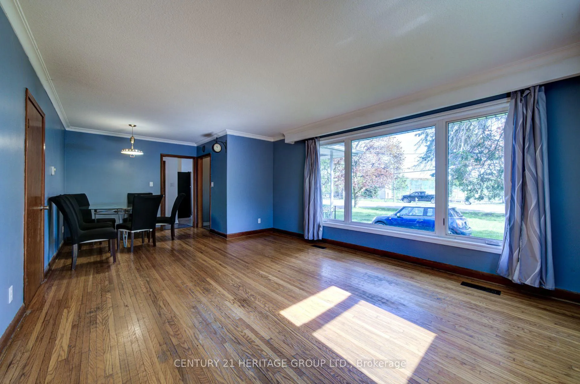 Photo 5 of 1654 Metro Road N, Georgina, Historic Lakeshore Communities — HOMEH