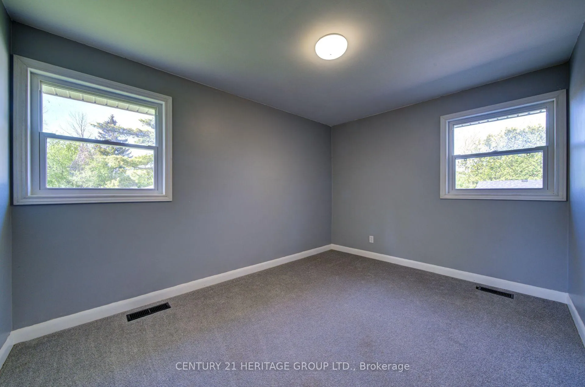 Photo 13 of 1654 Metro Road N, Georgina, Historic Lakeshore Communities — HOMEH