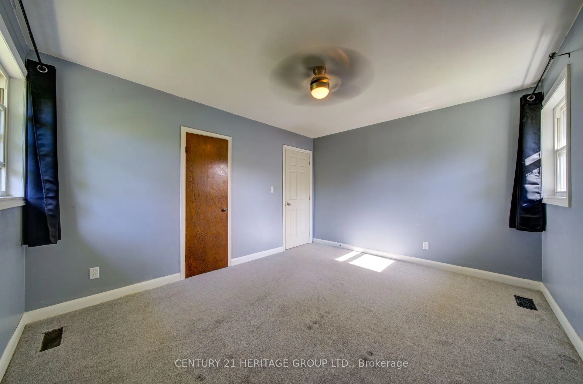 Photo 18 of 1654 Metro Road N, Georgina, Historic Lakeshore Communities — HOMEH
