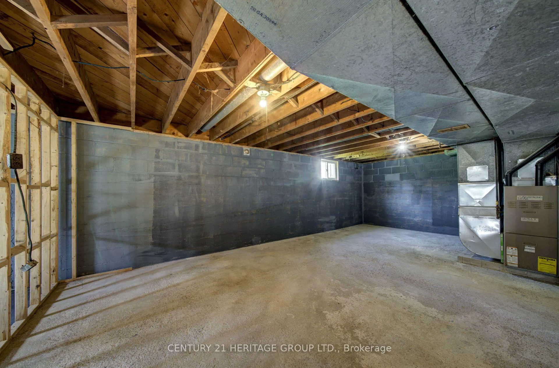 Photo 20 of 1654 Metro Road N, Georgina, Historic Lakeshore Communities — HOMEH