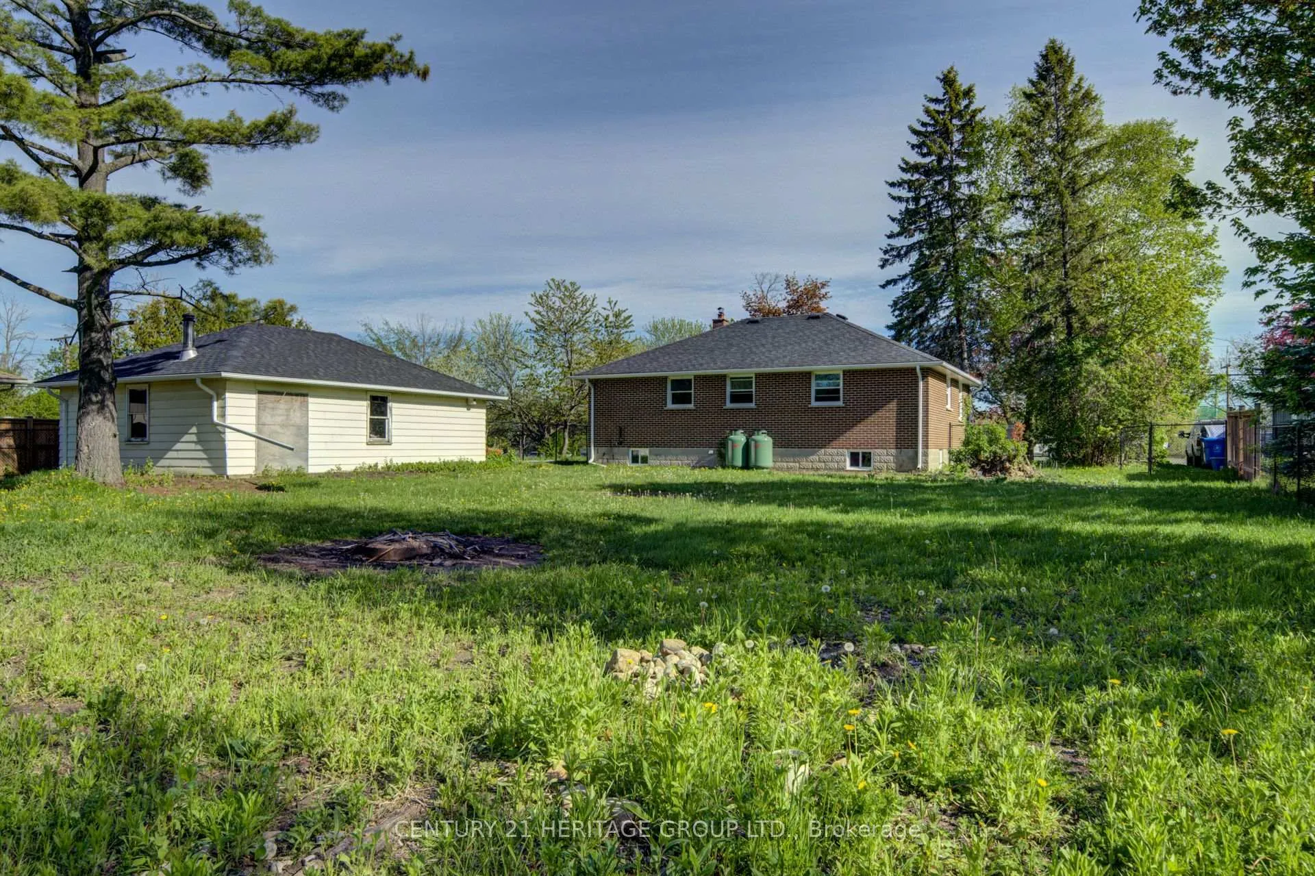 Photo 28 of 1654 Metro Road N, Georgina, Historic Lakeshore Communities — HOMEH