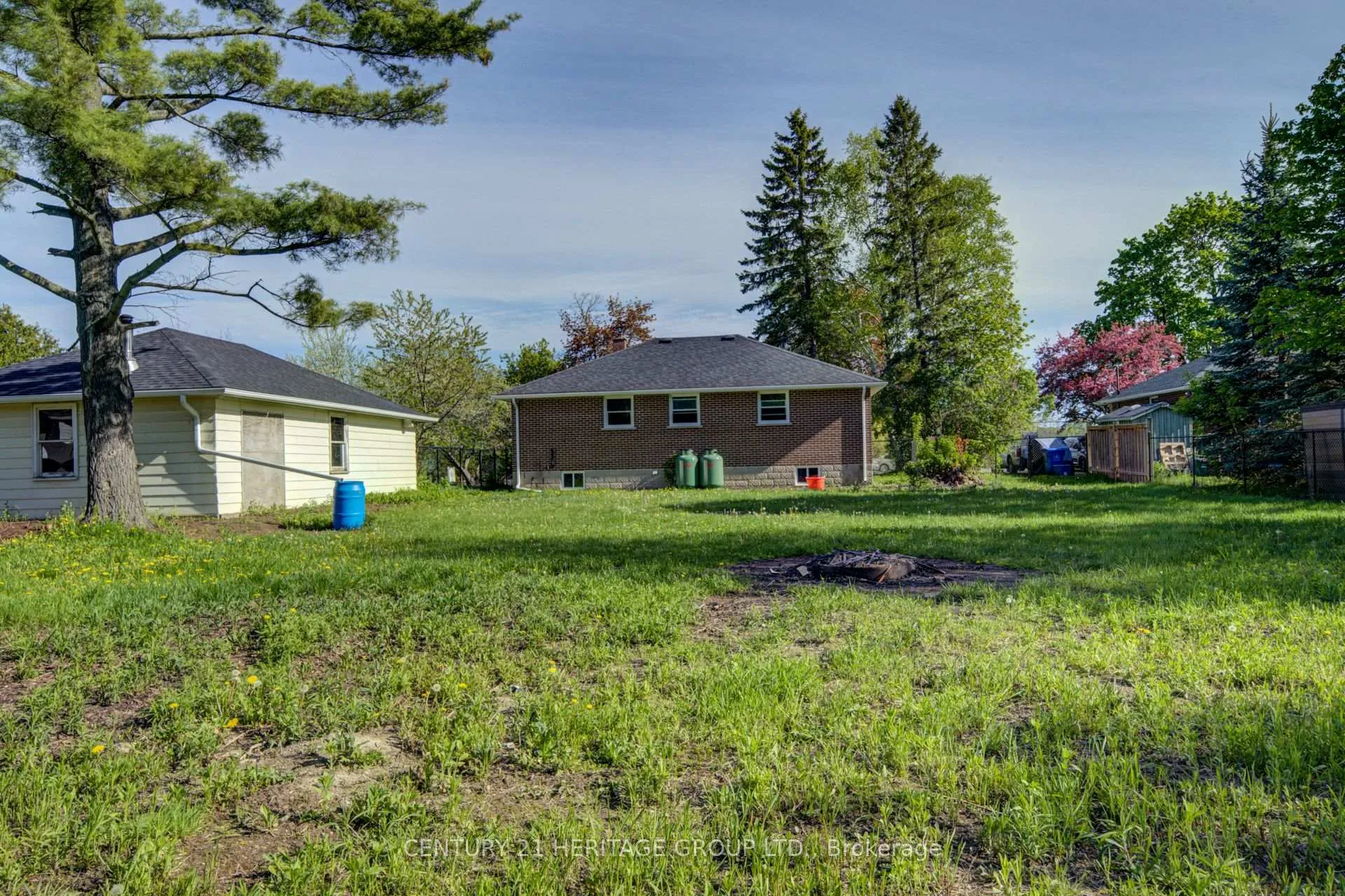 Photo 29 of 1654 Metro Road N, Georgina, Historic Lakeshore Communities — HOMEH