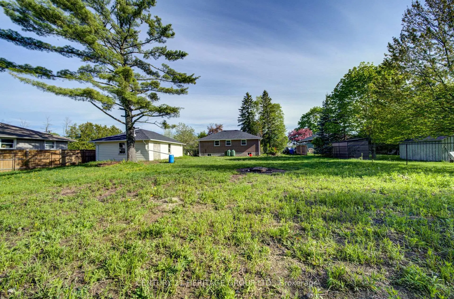 Photo 30 of 1654 Metro Road N, Georgina, Historic Lakeshore Communities — HOMEH