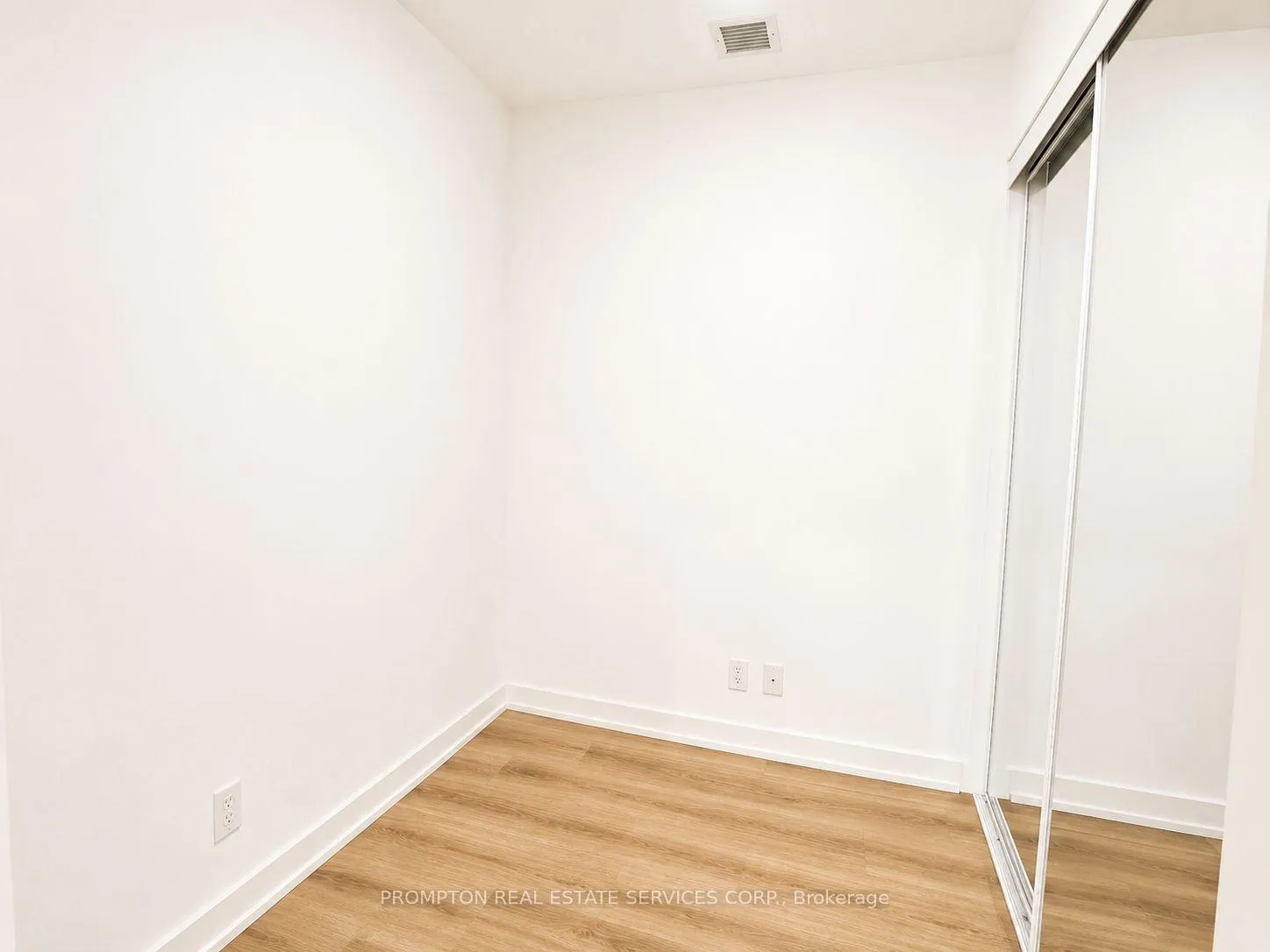 Photo 6 of Unit 813, 7950 Bathurst Street, Vaughan, Beverley Glen — HOMEH
