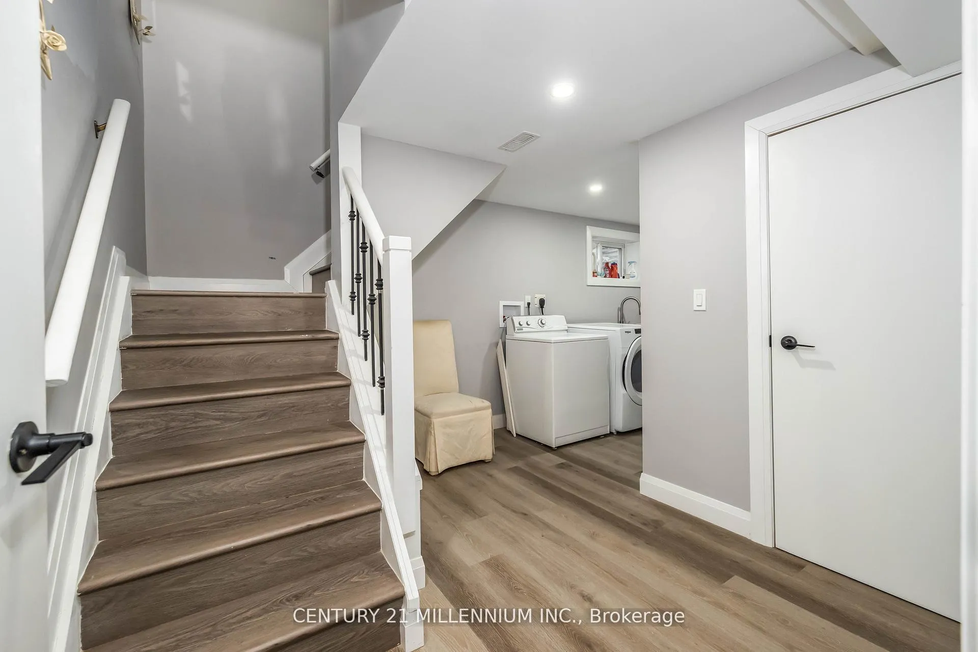 Photo 3 of 67 Coxworth Crescent, Scarborough, Malvern — HOMEH