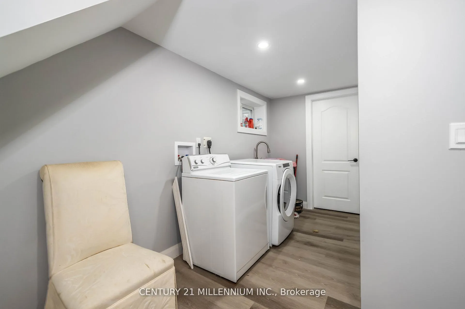 Photo 5 of 67 Coxworth Crescent, Scarborough, Malvern — HOMEH