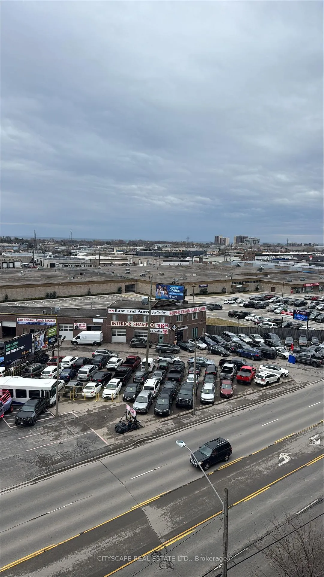 Photo 9 of Unit 608, 2782 Barton Street, Hamilton, Riverdale — HOMEH