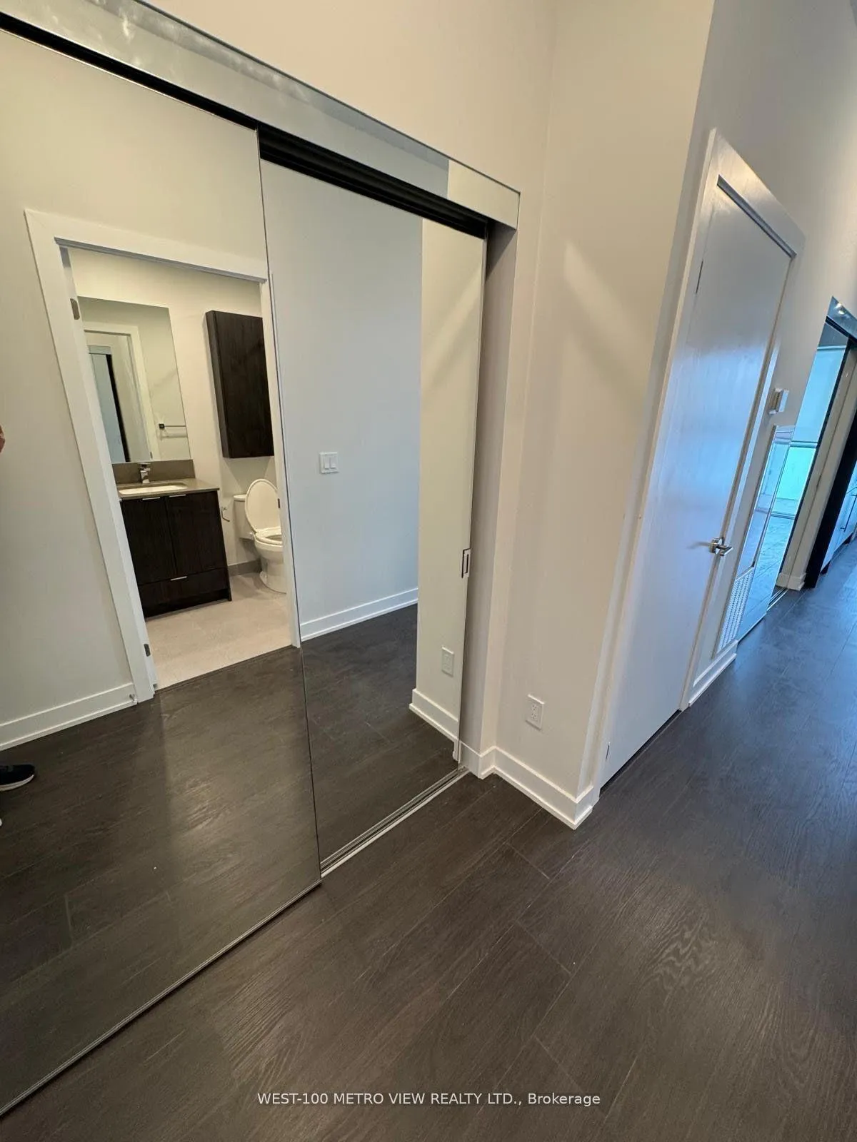 Photo 2 of Unit 2504, 430 Square One Drive, Mississauga, City Centre — HOMEH