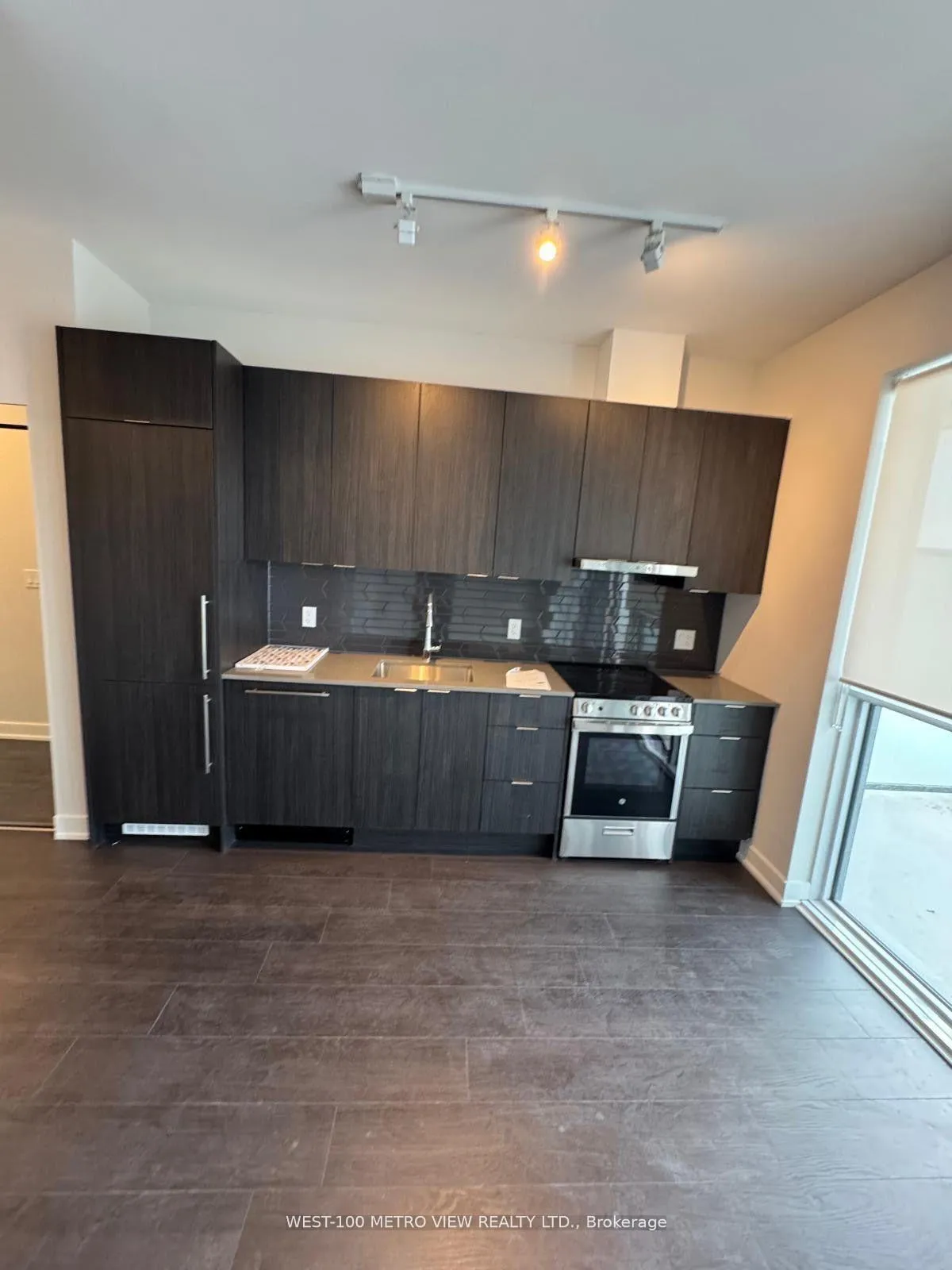 Photo 3 of Unit 2504, 430 Square One Drive, Mississauga, City Centre — HOMEH