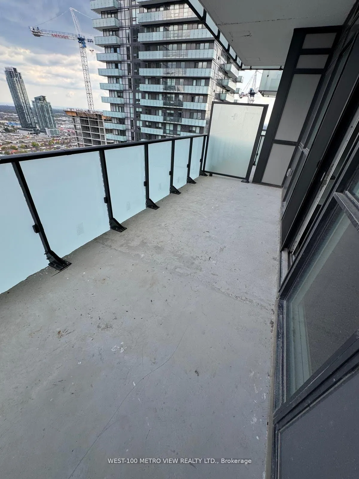 Photo 9 of Unit 2504, 430 Square One Drive, Mississauga, City Centre — HOMEH