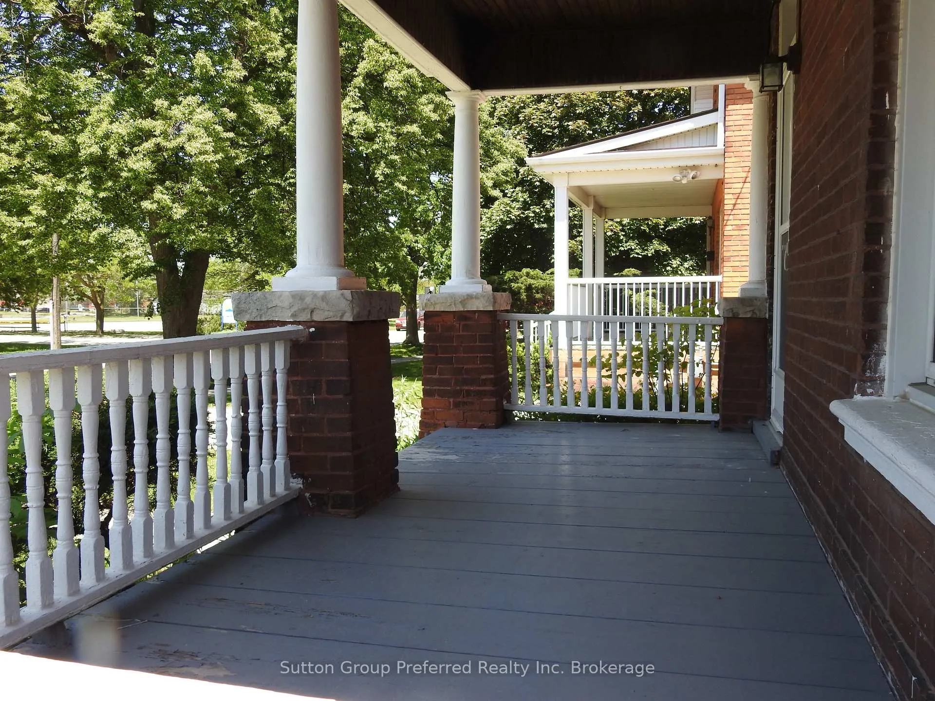 Photo 3 of 89 Grand Street, Brantford — HOMEH