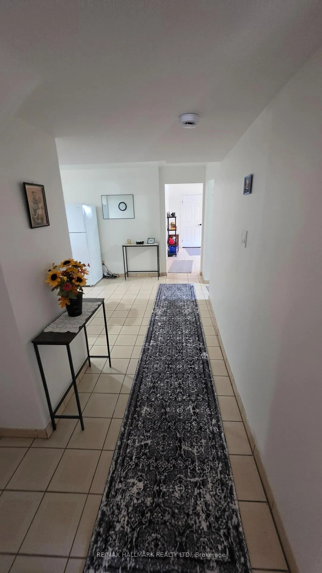 Photo 8 of Unit Lower Level, 110 Milton Street, Etobicoke, Stonegate-Queensway — HOMEH