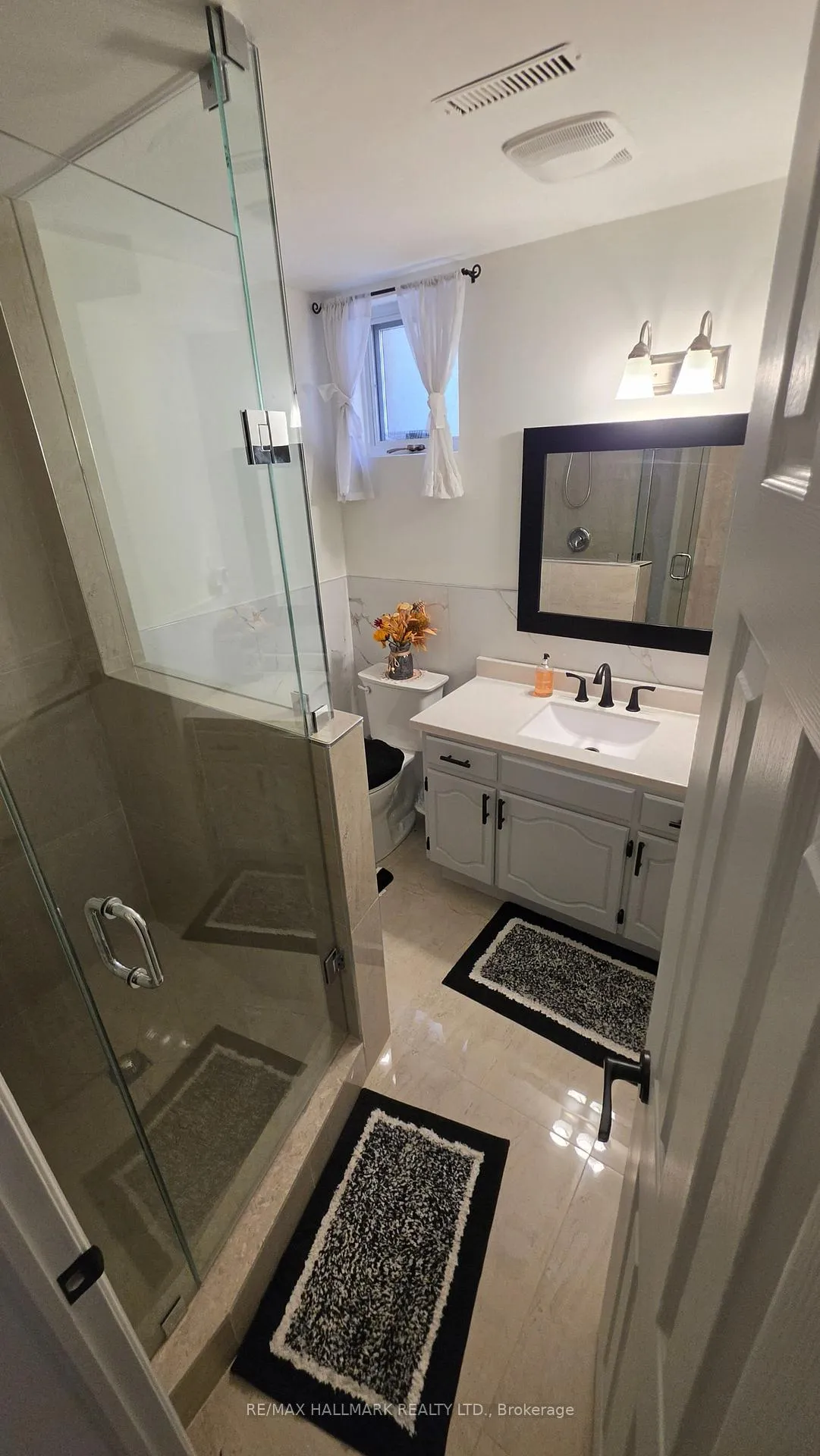 Photo 9 of Unit Lower Level, 110 Milton Street, Etobicoke, Stonegate-Queensway — HOMEH