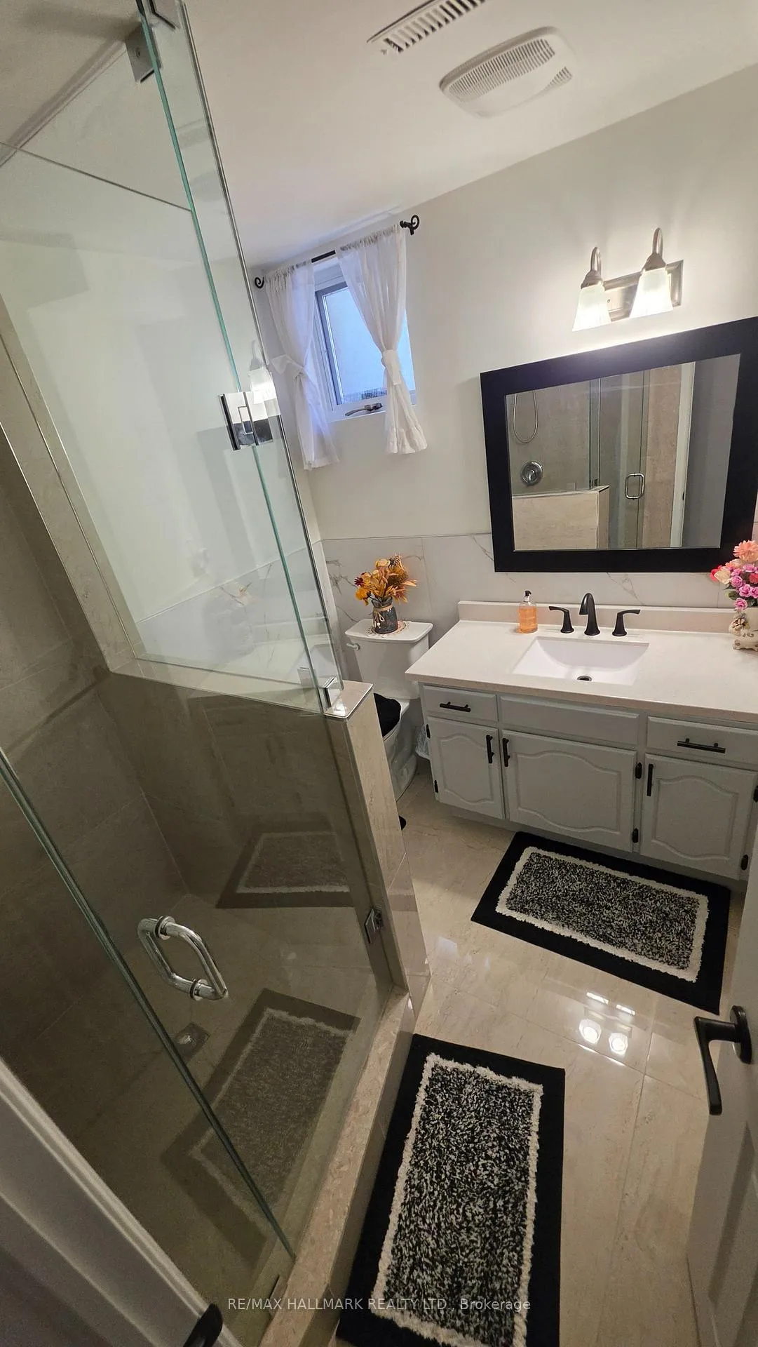 Photo 10 of Unit Lower Level, 110 Milton Street, Etobicoke, Stonegate-Queensway — HOMEH