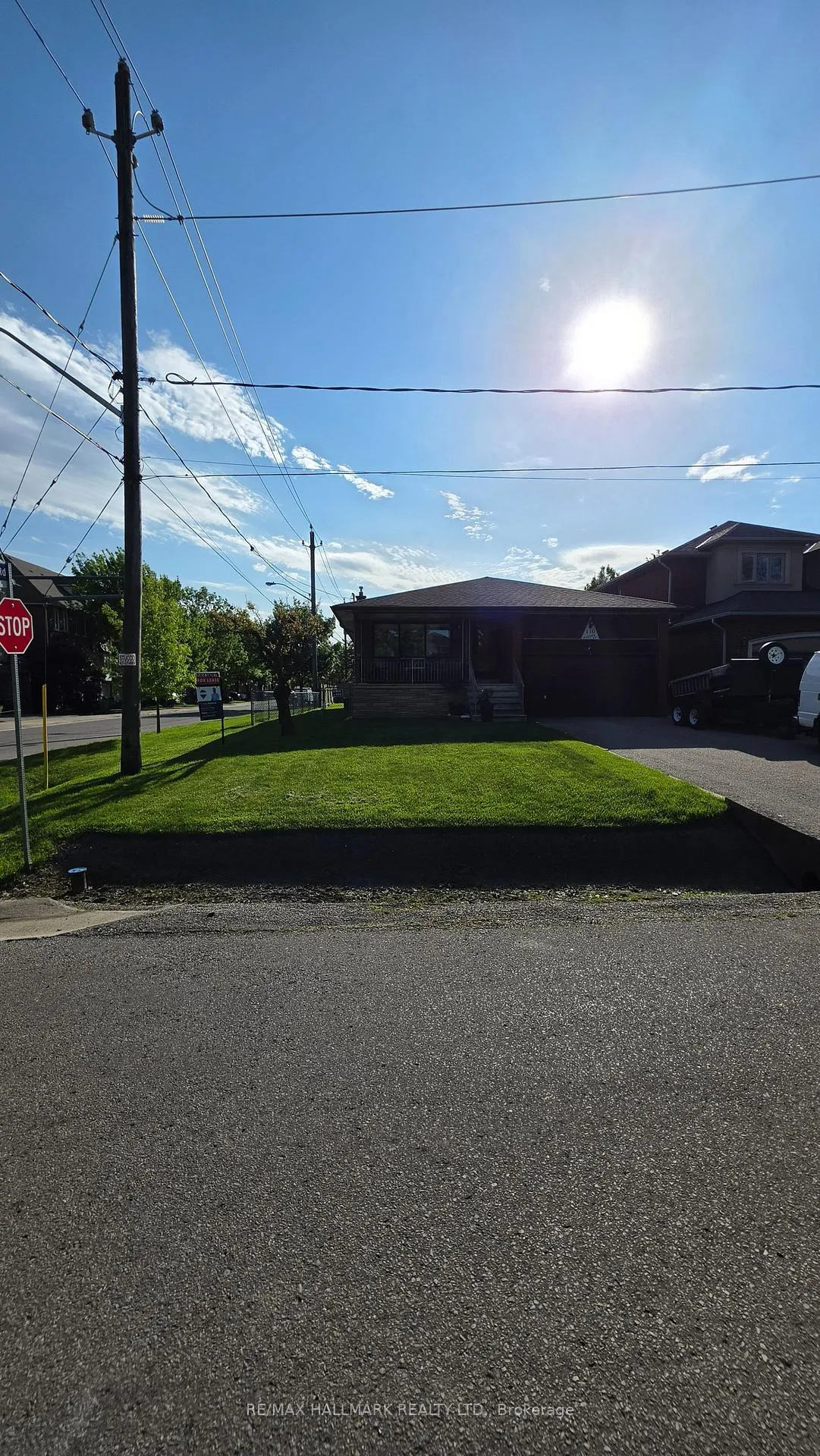 Photo 44 of Unit Lower Level, 110 Milton Street, Etobicoke, Stonegate-Queensway — HOMEH
