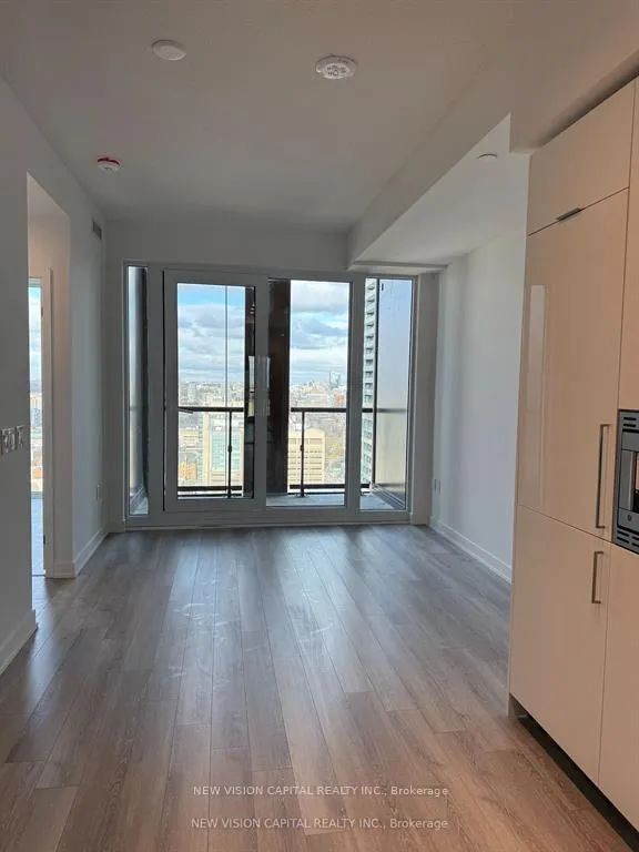 Photo 5 of Unit 3701, 238 Simcoe Street, Toronto, Kensington-Chinatown — HOMEH