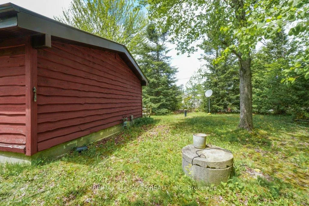 Photo 38 of 39 Creek Drive, Georgina, Pefferlaw — HOMEH