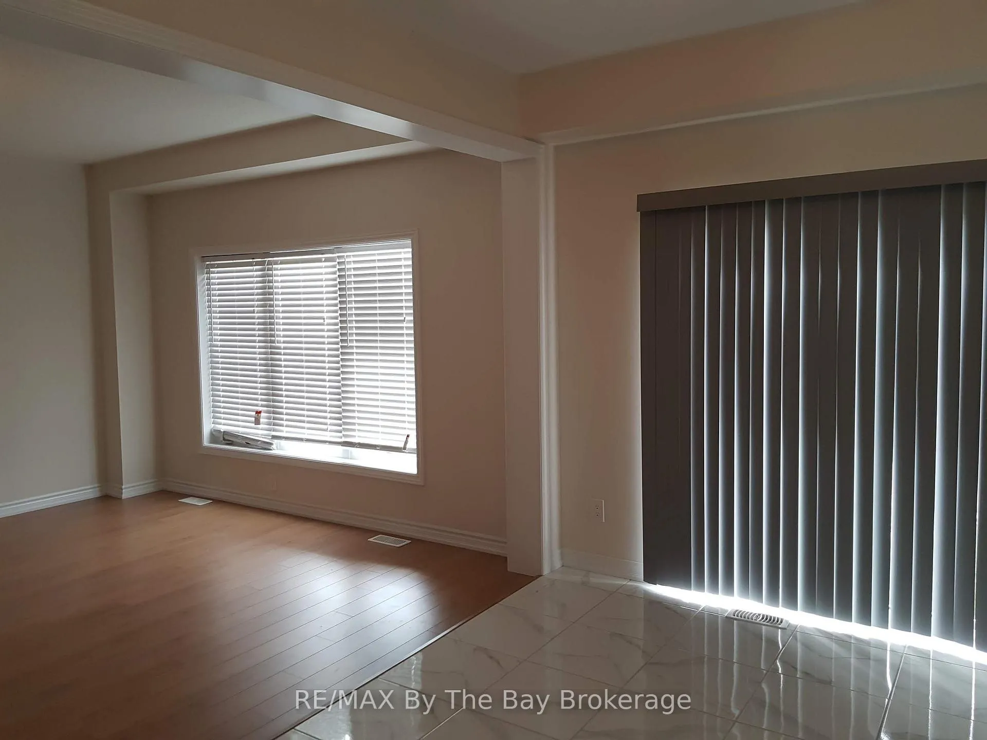 Photo 4 of 162 Allegra Drive, Wasaga Beach — HOMEH