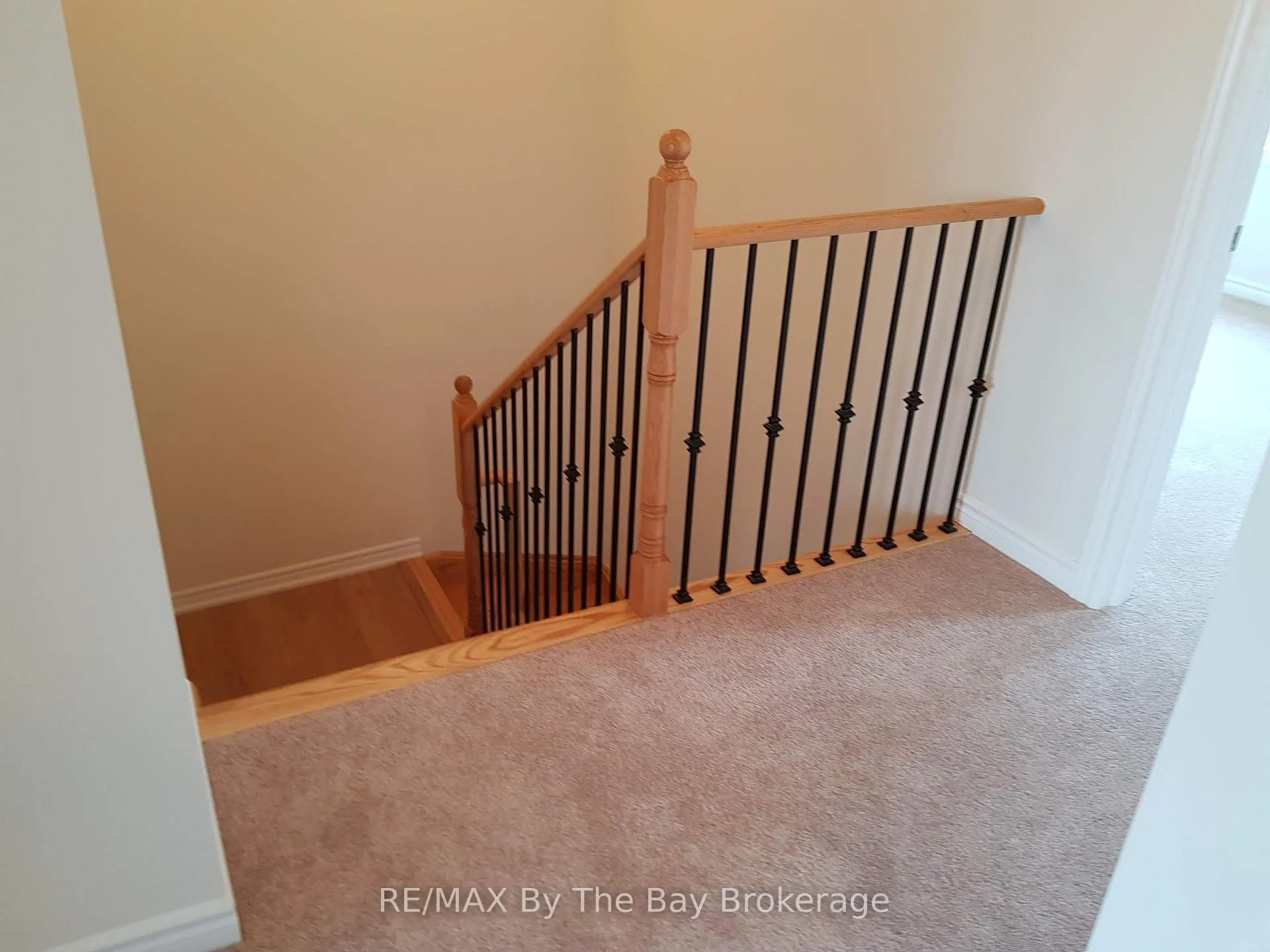 Photo 8 of 162 Allegra Drive, Wasaga Beach — HOMEH