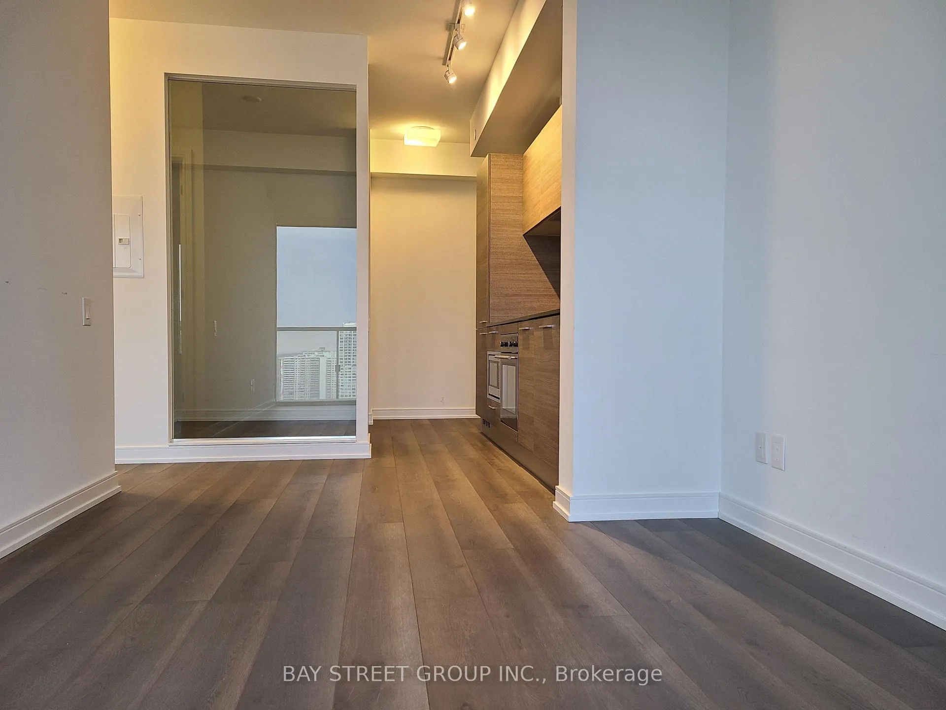 Photo 8 of Unit 3304, 3 Gloucester Street, Toronto, Church-Yonge Corridor — HOMEH