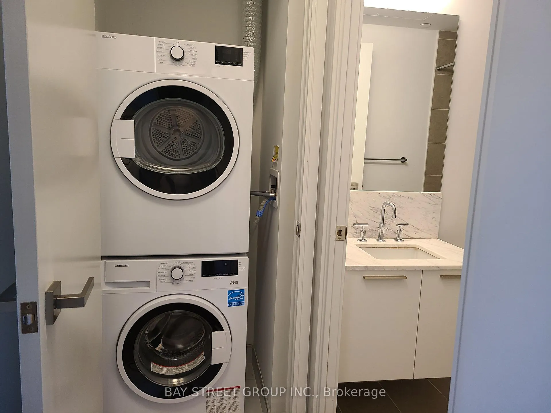Photo 14 of Unit 3304, 3 Gloucester Street, Toronto, Church-Yonge Corridor — HOMEH