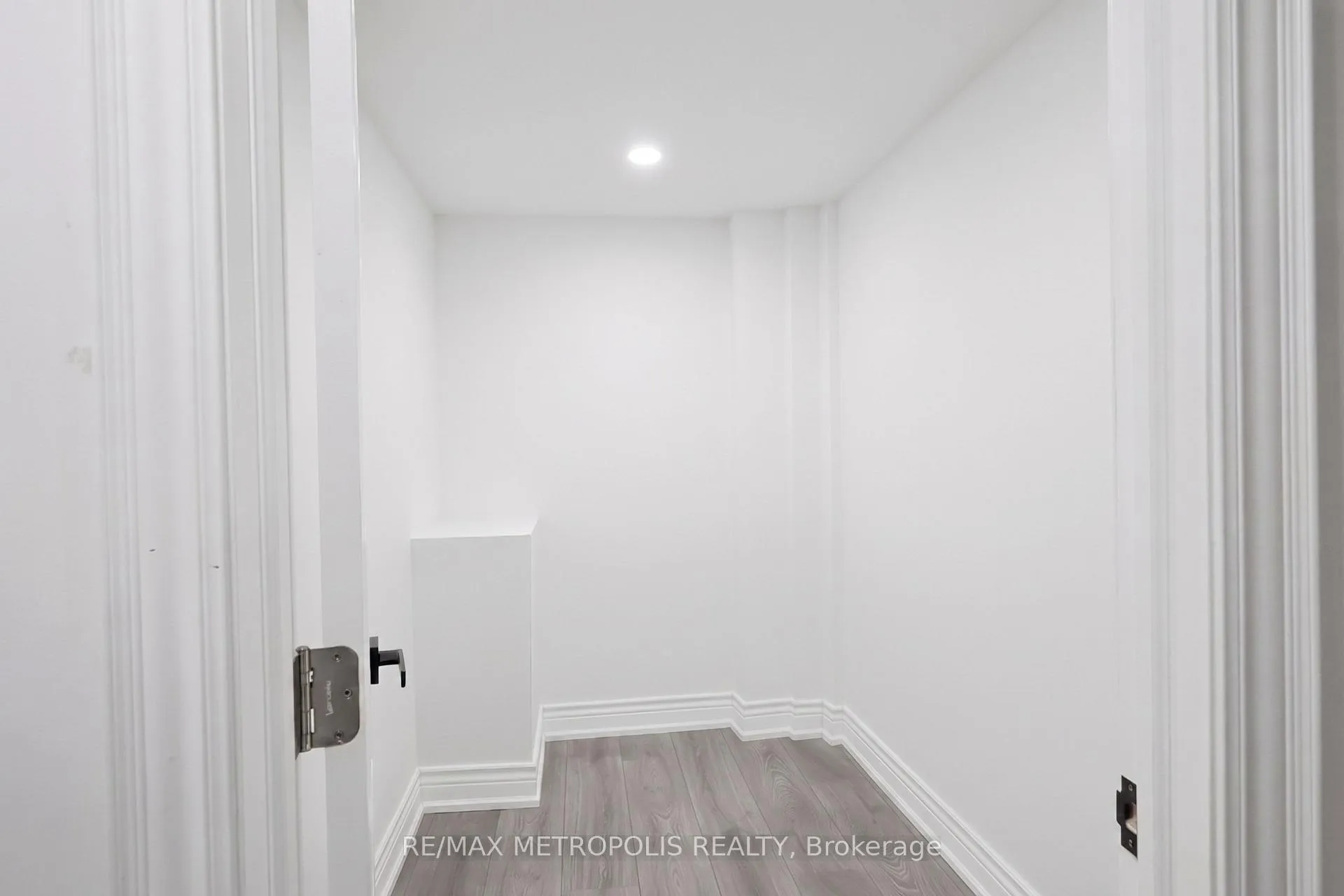 Photo 16 of Unit Bsmt, 2425 Hibiscus Drive, Pickering, Rural Pickering — HOMEH