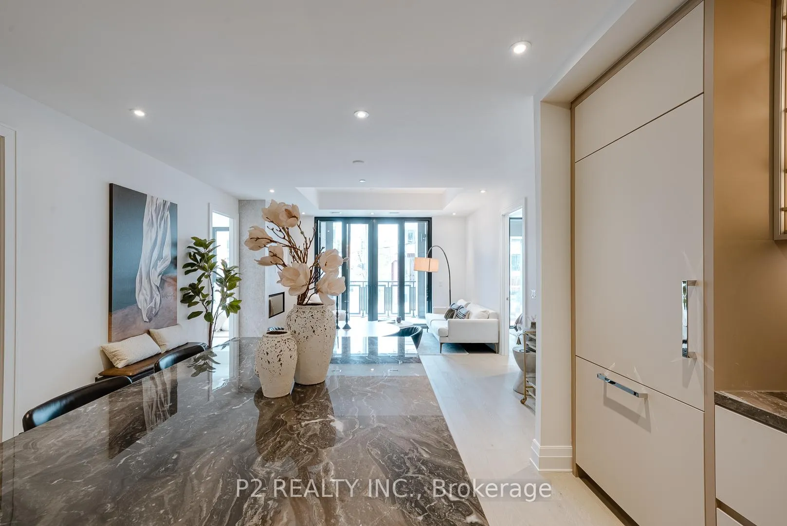 Photo 3 of Unit 208, 2 Forest Hill Road, Toronto, Casa Loma — HOMEH