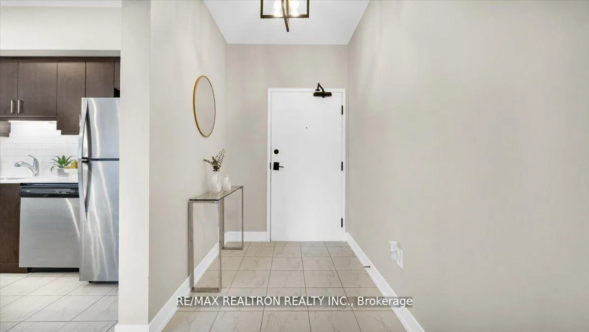 Photo 6 of Unit 504, 10 Culinary Lane, Barrie, Rural Barrie Southeast — HOMEH