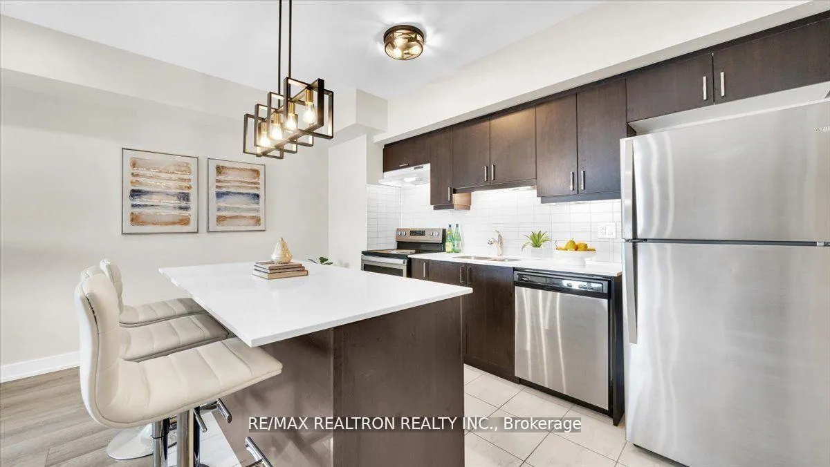 Photo 10 of Unit 504, 10 Culinary Lane, Barrie, Rural Barrie Southeast — HOMEH