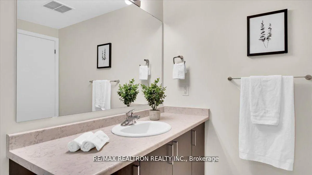 Photo 23 of Unit 504, 10 Culinary Lane, Barrie, Rural Barrie Southeast — HOMEH