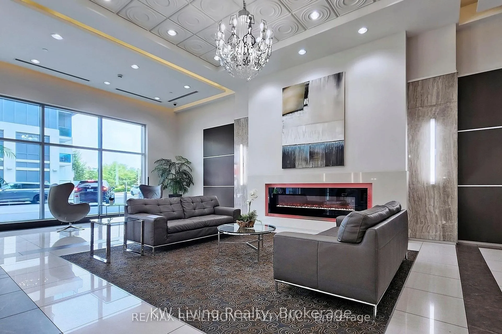 Photo 14 of Unit PH15, 7161 Yonge Street, Markham, Thornhill — HOMEH