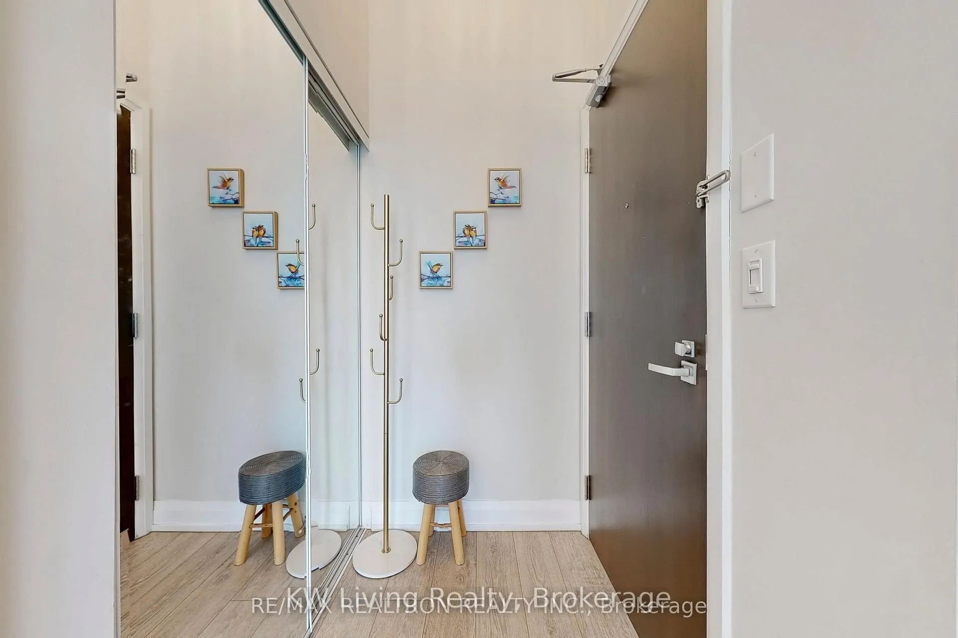 Photo 15 of Unit PH15, 7161 Yonge Street, Markham, Thornhill — HOMEH